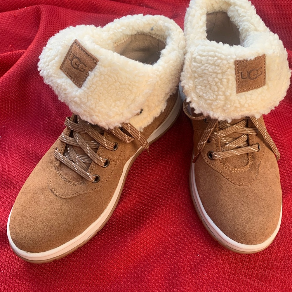 UGG Tan Suede Boots with Cream Fur Lining